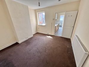 Dining Room - click for photo gallery